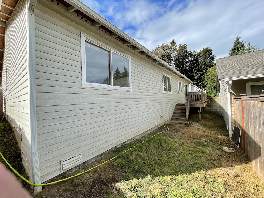 House Washing Excellence in Port Orchard, WA  Thumbnail